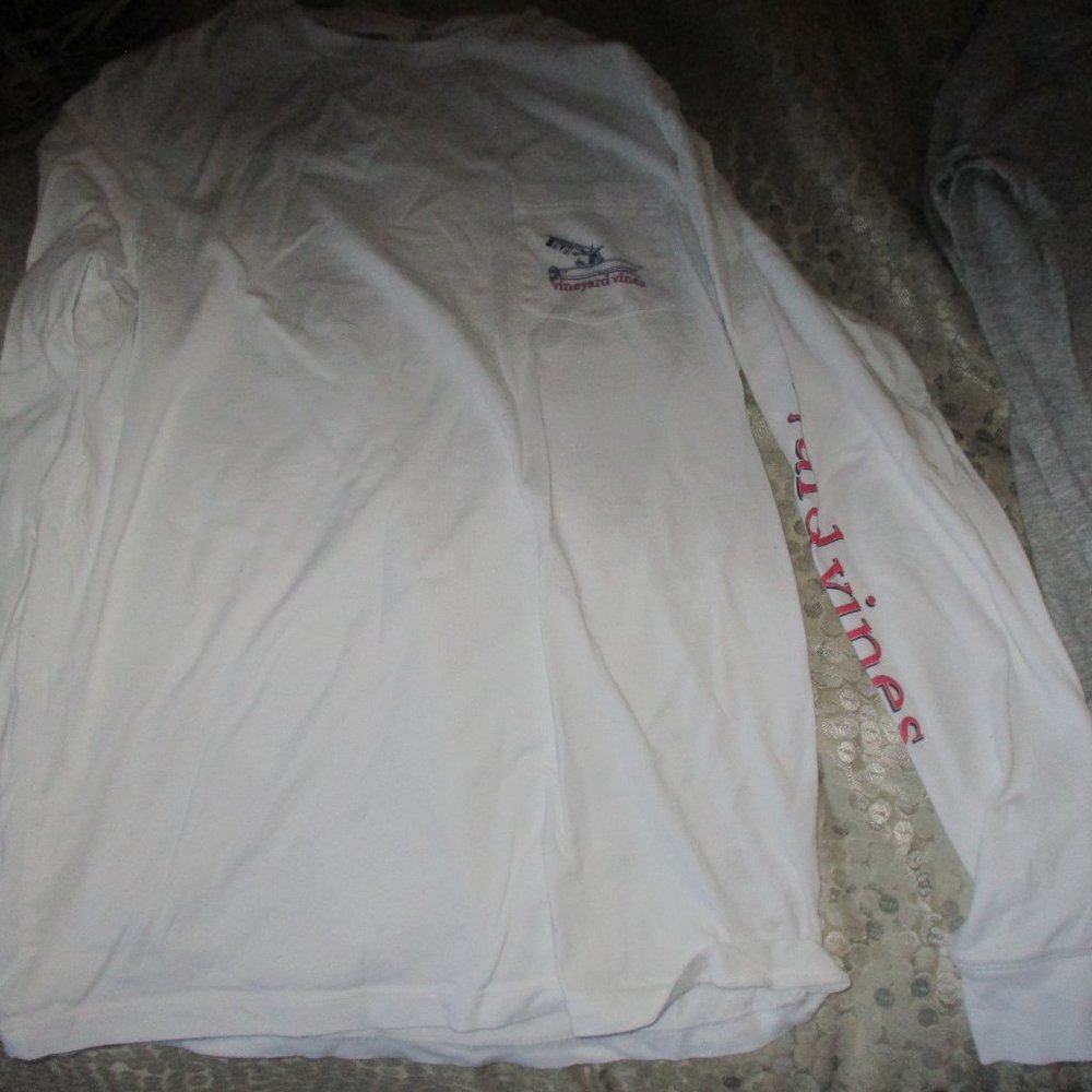 two vineyard vines boys long sleeve t shirts one white Med and one gray one smal - Picture 2 of 6